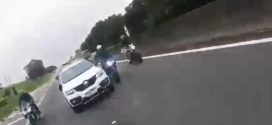 IMAGENS FORTES: MOTORISTA BÊBADO ATROPELA MOTOCICLISTA EM RODOVIA