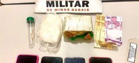 VEÍCULO ABORDADO COM MEIO QUILO DE DROGA NA RODOVIA